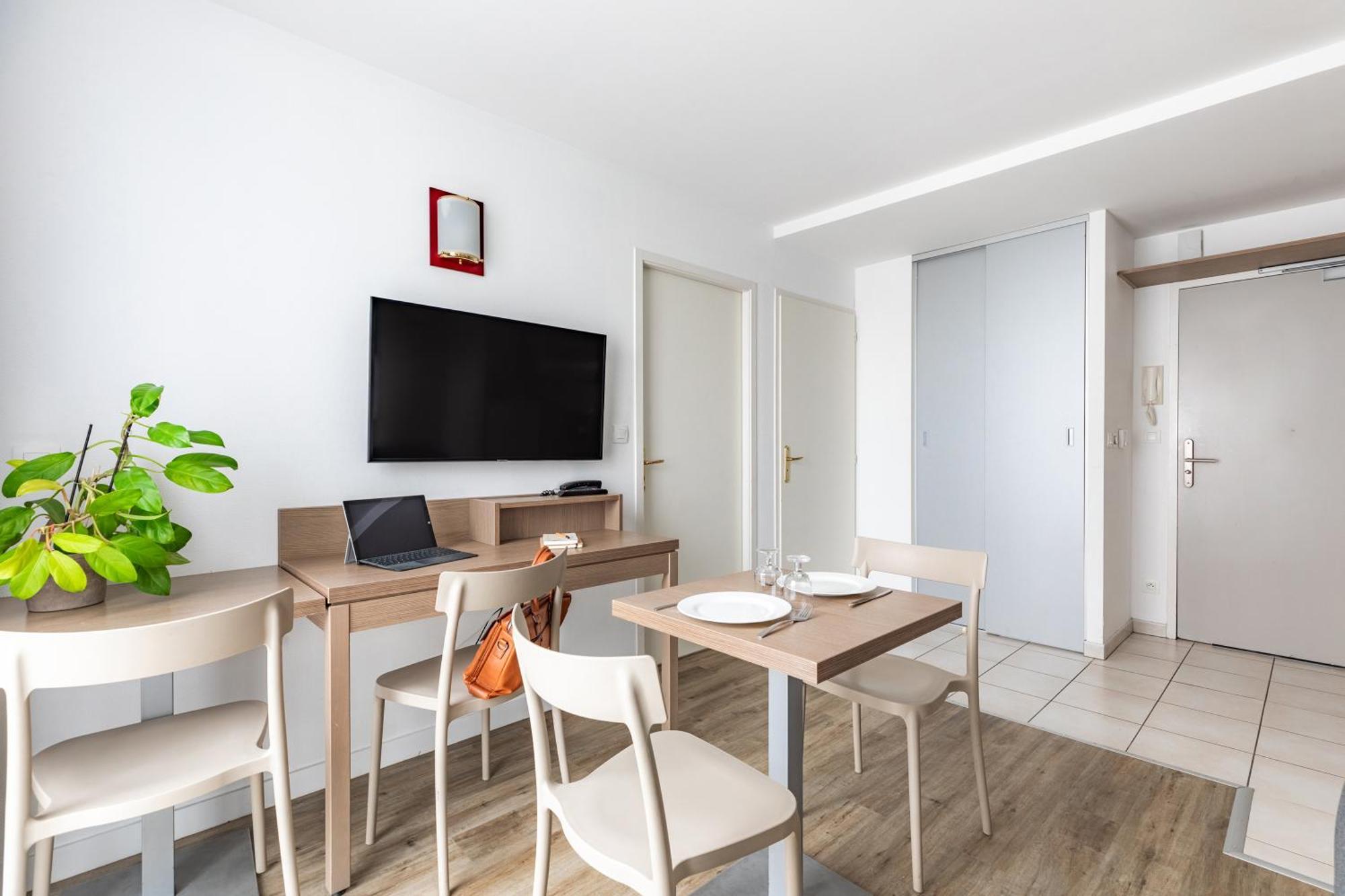 Appart'City Confort Le Mans Centre Zewnętrze zdjęcie