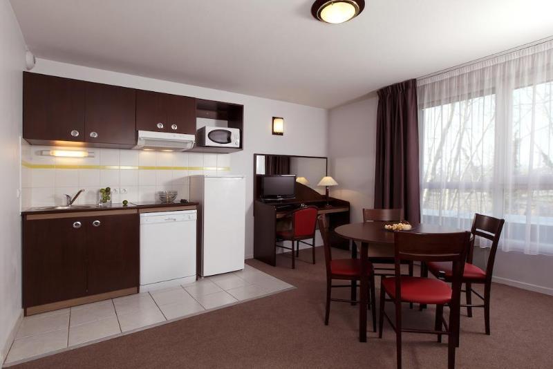 Appart'City Confort Le Mans Centre Zewnętrze zdjęcie